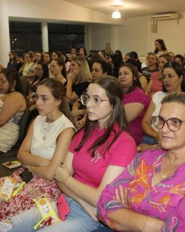 Secretaria de Educação promove palestra com a participação de mais de 200 profissionais - Foto 10