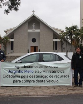 Com emenda do senador Jorginho Mello Secretaria de Assistência Social e Habitação recebe veículo zero km - Foto 2