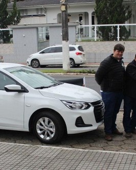 Com emenda do senador Jorginho Mello Secretaria de Assistência Social e Habitação recebe veículo zero km - Foto 4