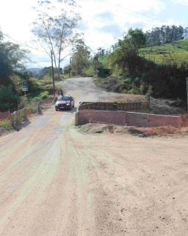 Prefeitura está construindo uma ponte de concreto armado na rodovia João Becker (Estrada Geral Barra do Norte) - Foto 3