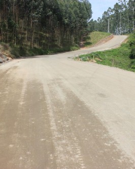 Mais um trecho de pavimentação asfáltica na Estrada Geral da Serrinha - Foto 5