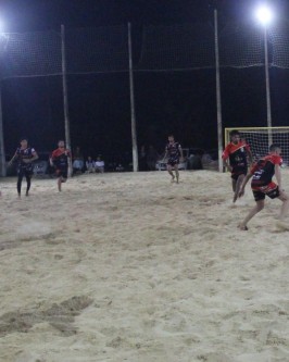 Divina Providência é campeã do 13º Campeonato Municipal de Beach Soccer 2024 - Foto 1