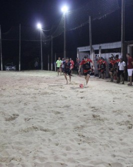 Divina Providência é campeã do 13º Campeonato Municipal de Beach Soccer 2024 - Foto 12