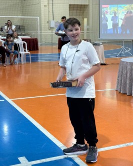 C.E. Professor Henrique Buss celebra 25 anos de história em solenidade especial - Foto 5 C.E. Professor Henrique Buss celebra 25 anos de história em solenidade especial - Foto 5