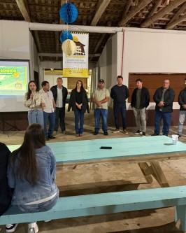 Prefeitura de São Ludgero assina Ordem de Serviço para pavimentação asfáltica na comunidade de Rio Pinheiros - Foto 13 Prefeitura de São Ludgero assina Ordem de Serviço para pavimentação asfáltica na comunidade de Rio Pinheiros - Foto 13