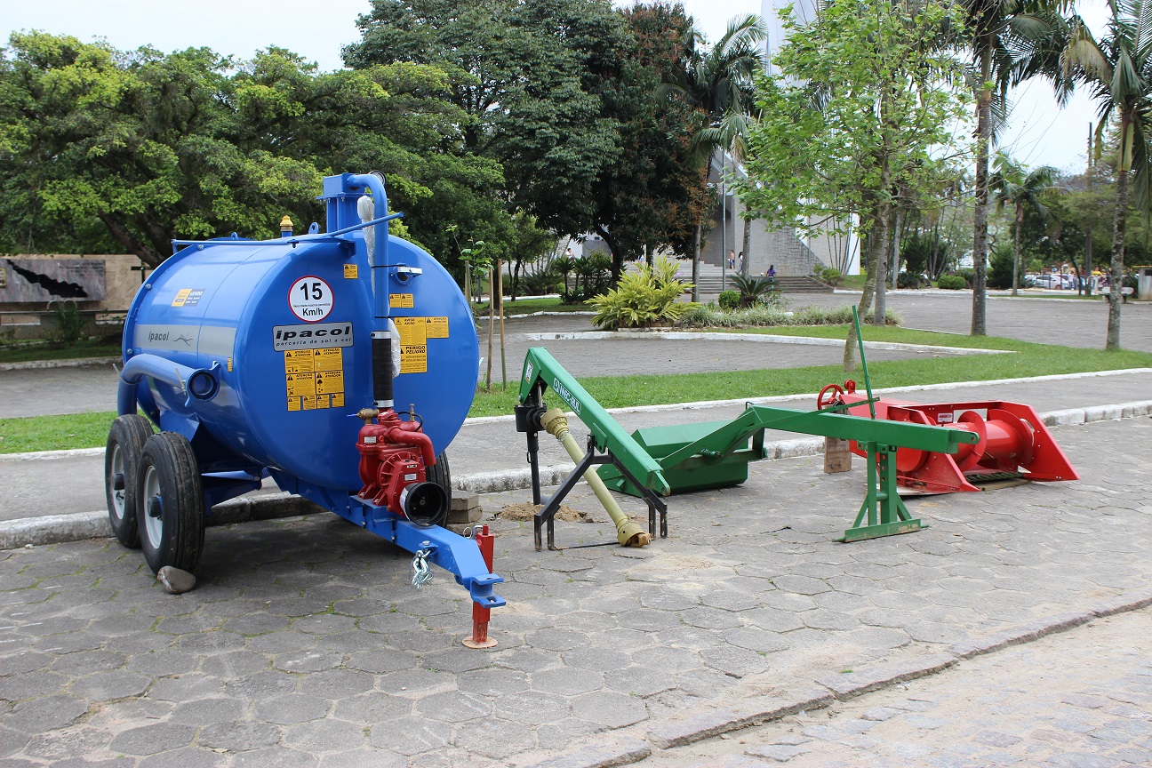 Mais implementos agrícolas foram adquiridos pela Administração Municipal de São Ludgero