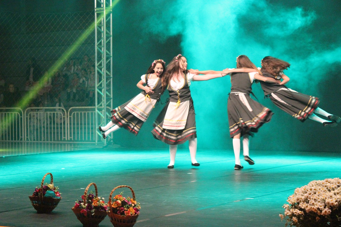 Abertura das festividades dos 54 anos de São Ludgero foi sucesso em público e emocionou pelas...