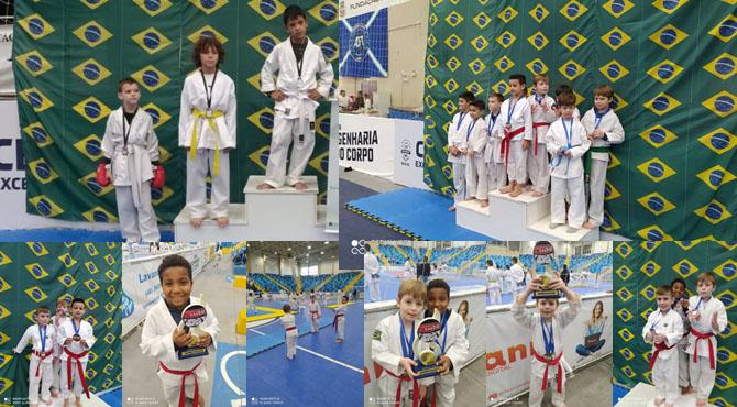 Equipe de São Ludgero conquista 30 medalhas no Campeonato Estadual de Karatê