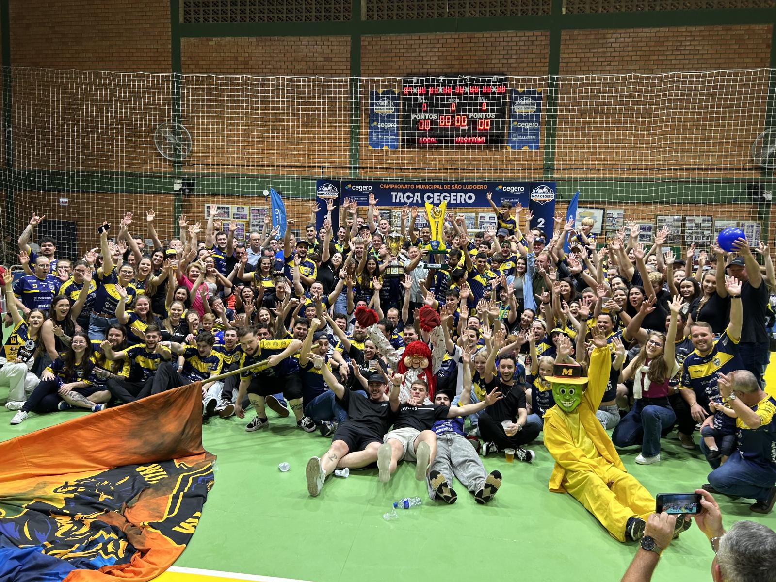 CUZIDOS é campeão da 20ª Taça Cegero de Futsal 2025 em São Ludgero CUZIDOS é campeão da 20ª Taça Cegero de Futsal 2025 em São Ludgero
