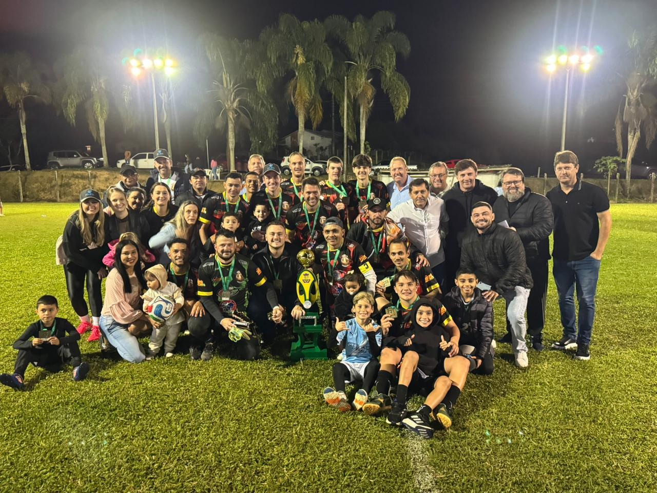 Amigos Nordeste conquista o título do Campeonato Municipal de Futebol Suíço 2025