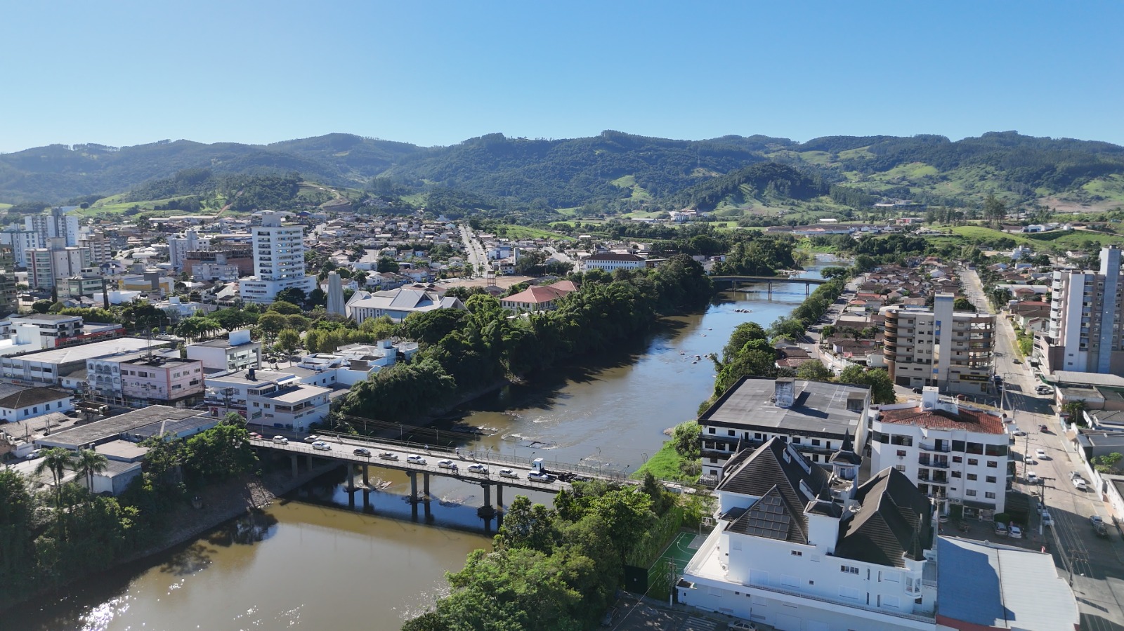 Ponte Adolfo Schlickmann terá interdição para manutenção neste sábado (24)