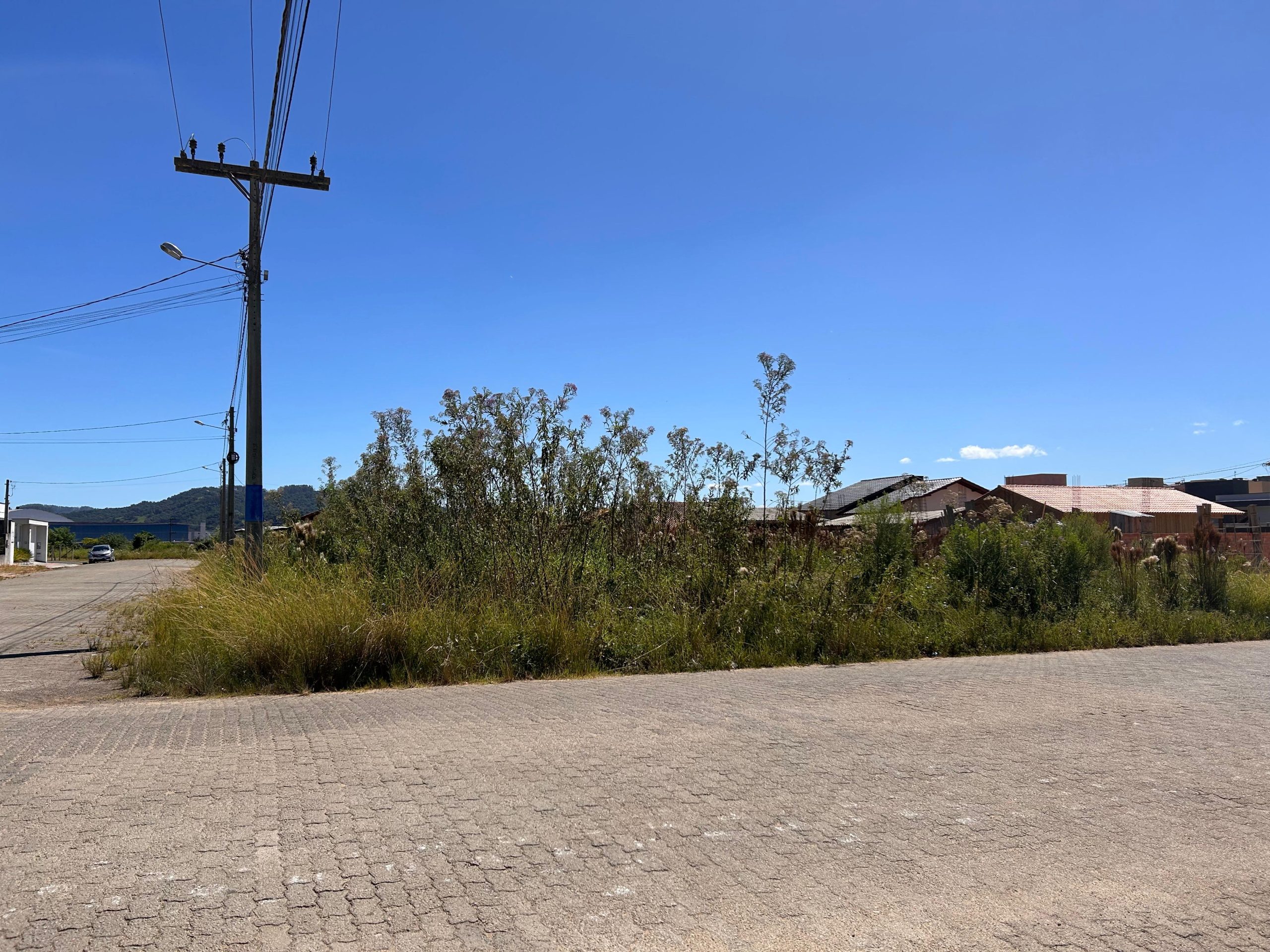 Prefeitura de São Ludgero Inicia Trabalho de Orientação e Fiscalização de Terrenos Urbanos