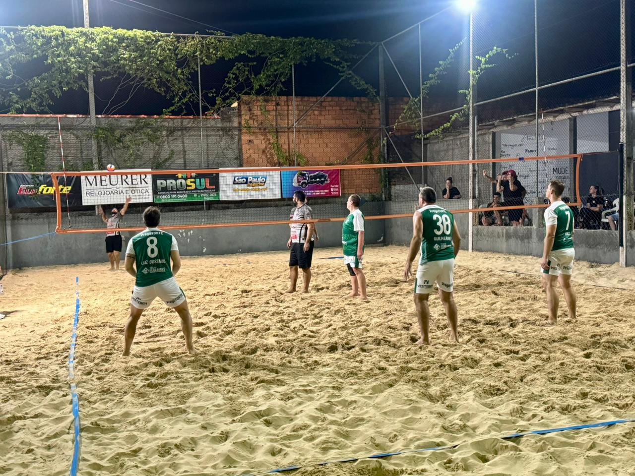 Vestebem conquista o título do Campeonato Municipal de Voleibol de Areia em São Ludgero