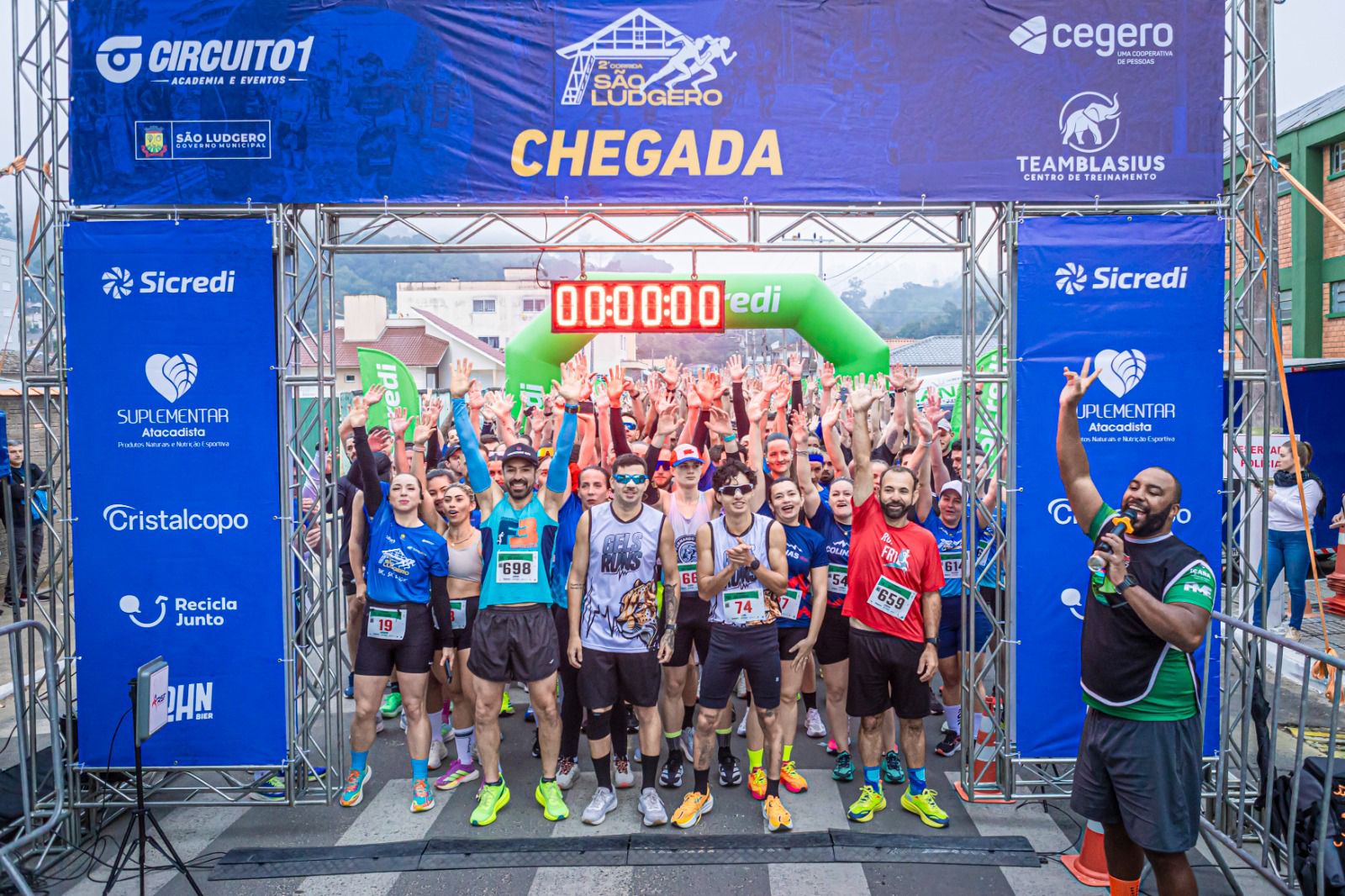 2ª Corrida de São Ludgero reúne mais de 370 atletas e movimenta o esporte local