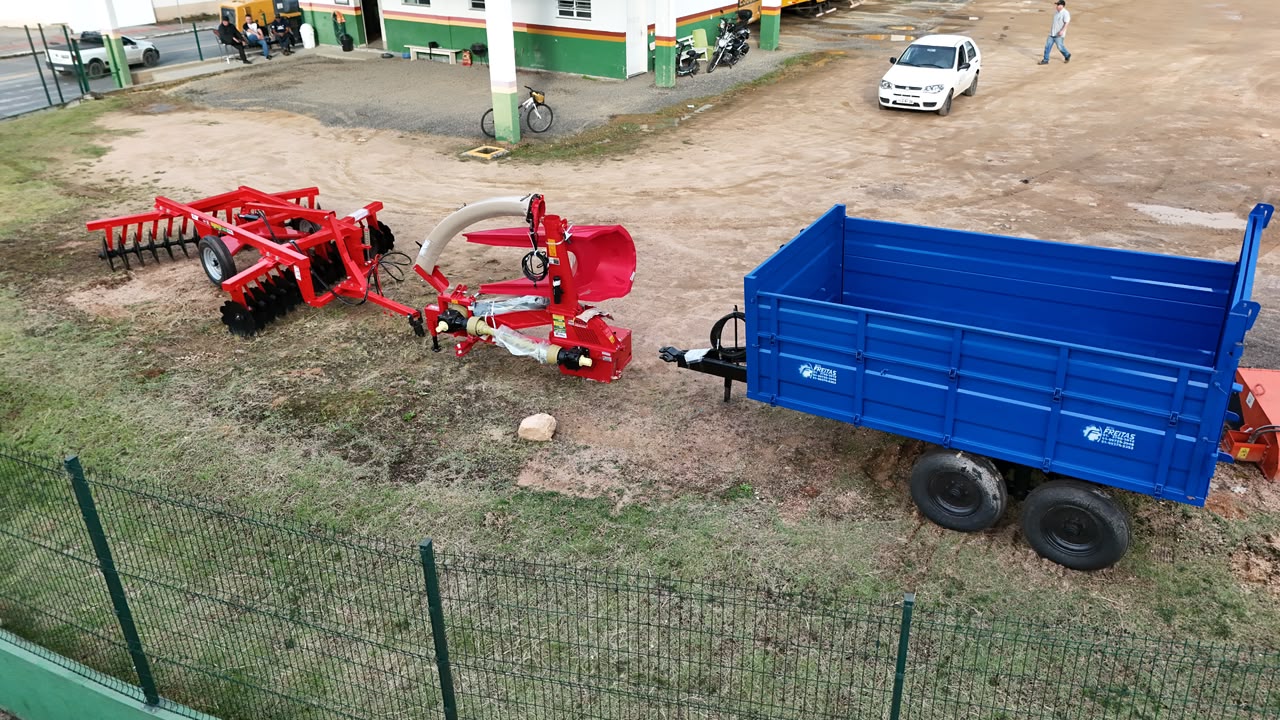 Agricultura de São Ludgero ganha reforço com novos equipamentos agrícolas via Governo do Estado