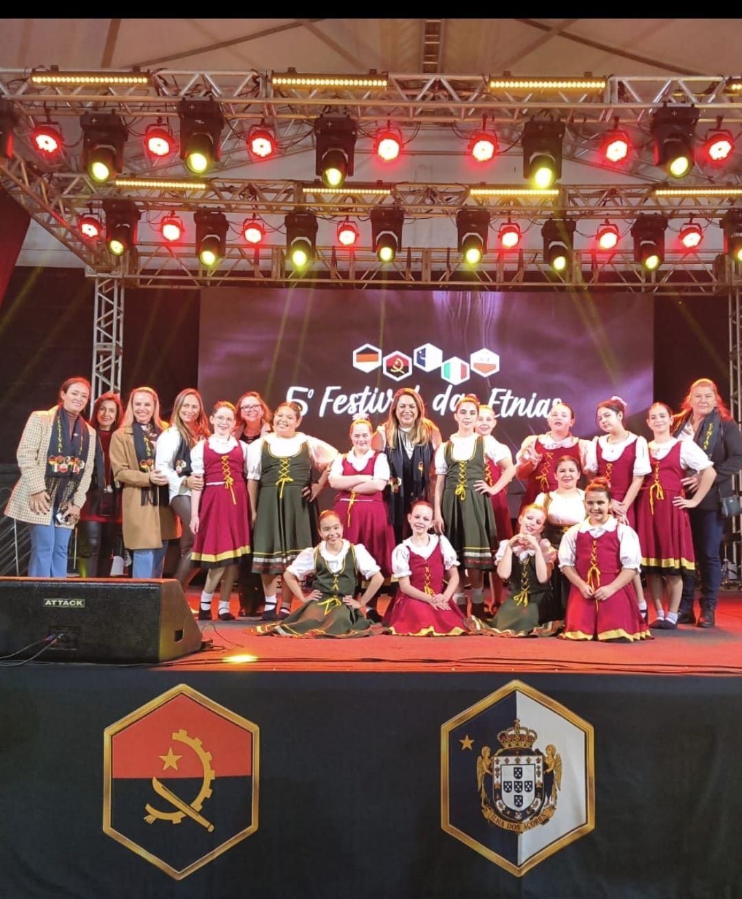Alunas da Oficina de Dança de São Ludgero se apresentam no 5º Festival das Etnias Colonizadoras de Içara